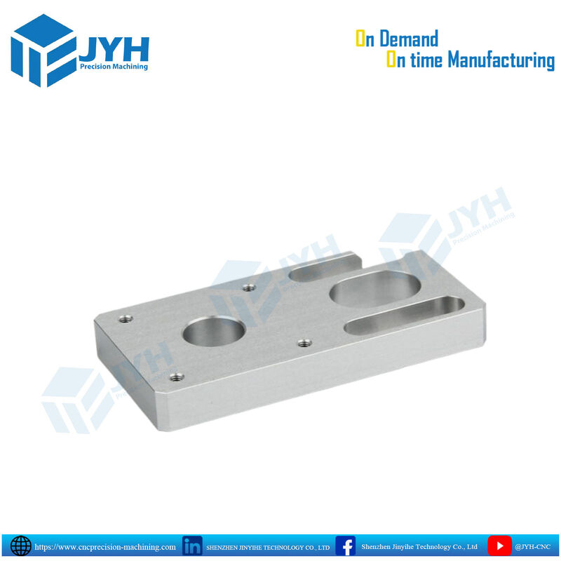 Composants en aluminium anodisé argenté personnalisés avec usinage CNC de haute précision pour la résistance à la corrosion